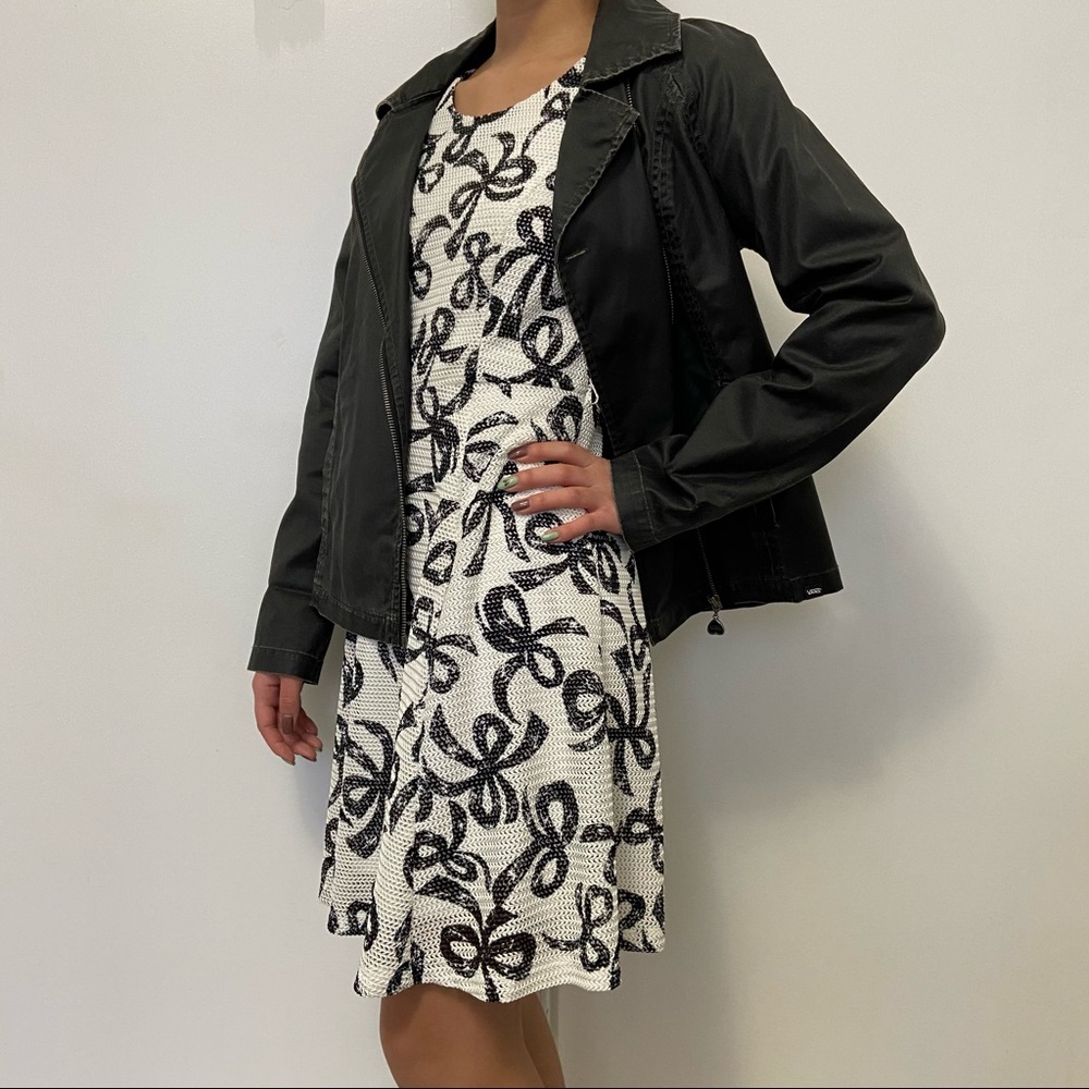 VINTAGE RIBBON PRINT DRESS - Picture 2 of 5